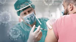 El COMCAS presenta un contencioso para que Sanidad vacune a los médicos de la privada