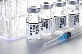 El CGCOM pide al Ministerio de Sanidad que revise su estrategia de vacunación de la Covid 19